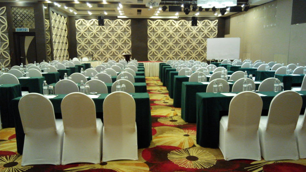 Promenade Hotel Bintulu Exterior foto